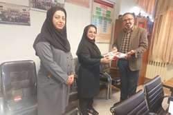 مراسم تقدیر از همکار قهرمان دانشکده در مسابقات تنیس روی میز دانشگاه
