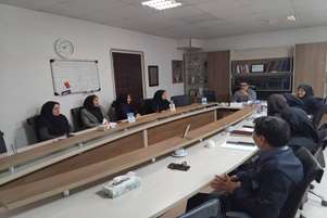 نشست رئیس دانشکده با معاونین، مدیران گروه‌ها و مسئولین حوزه آموزش در خصوص طرح ملی پنجره نو 