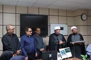 تقدیر از امام جماعت دانشکده با حضور حجت السلام دکتر« محمد مهدوی» معاون نهاد رهبری دانشگاه 