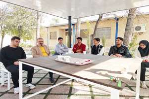   برگزاری نشست «آلاچیق گفتگو» با حضور معاون پشتیبانی دانشکده 