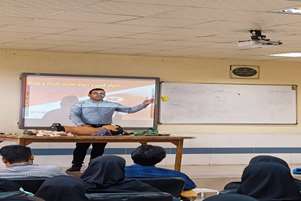 برگزاری کارگاه احیاء قلبی ریوی مادر باردار و نوزاد در دانشکده 