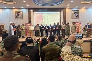 حضور رئیس و معاون پشتیبانی دانشکده در آئین رونمایی و تقدیر از نویسندگان کتاب بیمارستان شهر عشق 